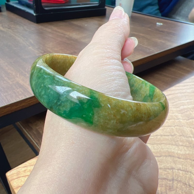 Old Three-Color Jadeite Peace Bangle | Circumference 19 | Natural Burmese Jadeite Grade A | Gift - สร้อยข้อมือ - หยก สีเขียว