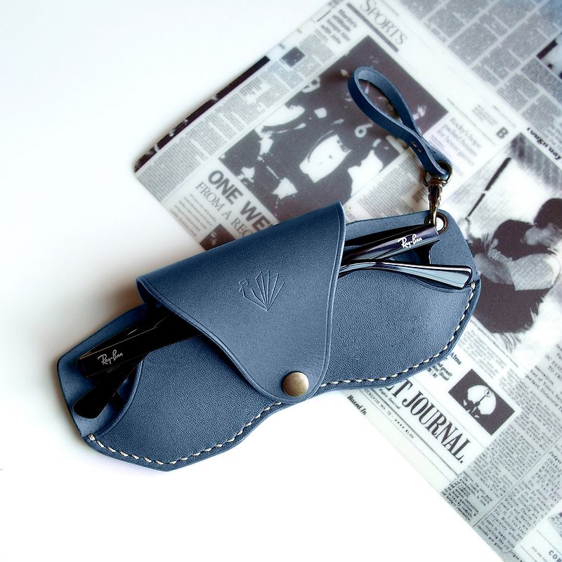 Handmade Personalized Slim Glasses Case, Navy-Blue Vegetable Tanned Leather - 眼鏡盒/眼鏡布 - 真皮 藍色