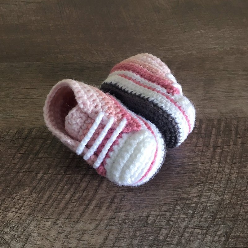 Stylish Multi Pink Baby Sneaker - Handmade Toddler Booties Crochet Shoes - 男/女童鞋 - 壓克力 粉紅色