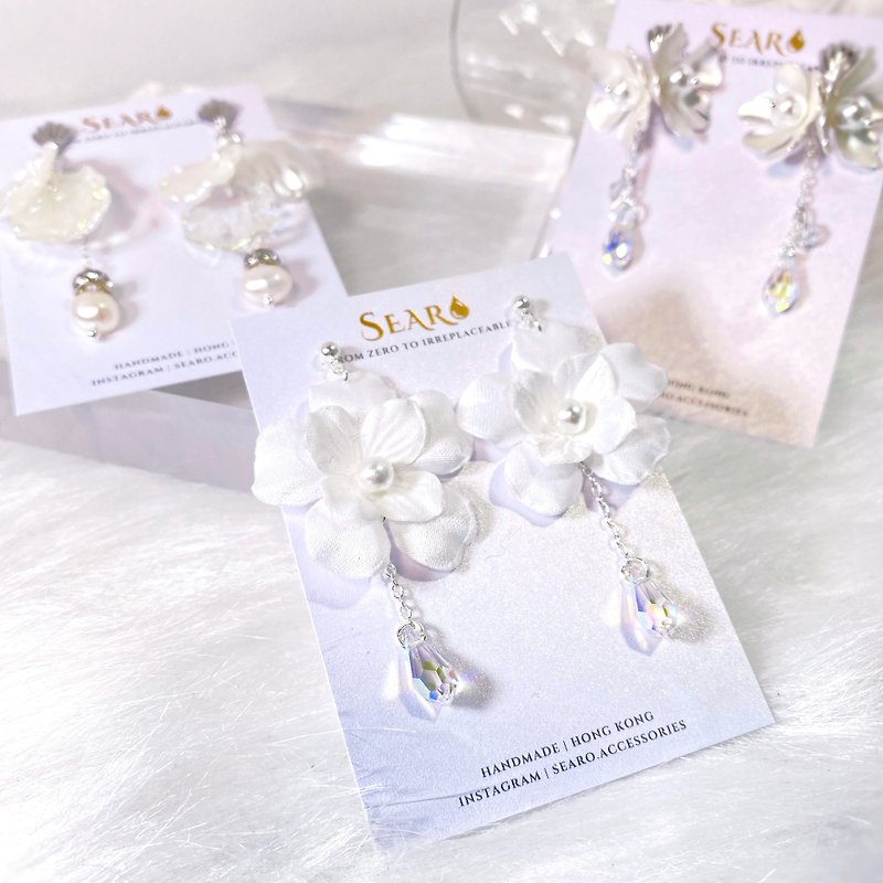 White gauze silk flower Swarovski crystal earrings fairy sense wedding earrings S925 Silver - ต่างหู - คริสตัล ขาว