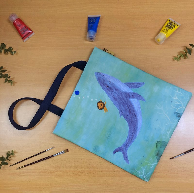 Sunny Bag x Kami創作森林 文青包-大頭獅與鯨魚 - 側背包/斜背包 - 其他材質 藍色