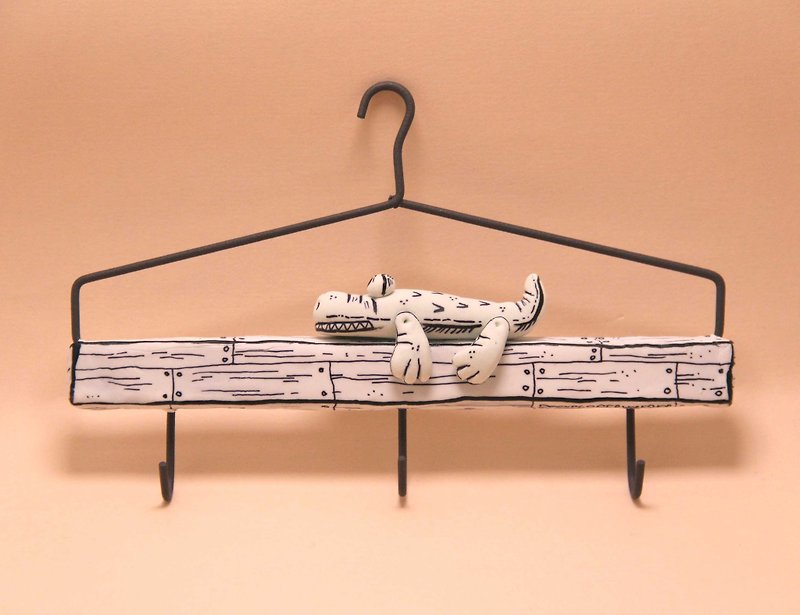 Handmade key storage rack, happy small crocodile series, lazy day, hand made sketch - General Rings - Clay 