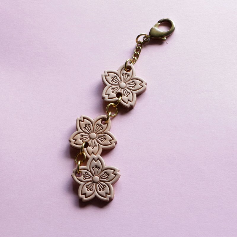 Limited quantity tanned leather cherry blossom charm decoration - พวงกุญแจ - หนังแท้ หลากหลายสี