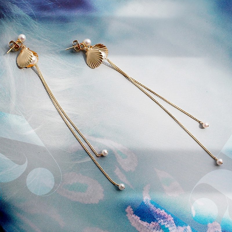 MissQueeny Ocean Legend Gold Shell Goddess Natural Pearl Stud Earrings/Long Ear Line Two Wear - ต่างหู - โลหะ สีทอง
