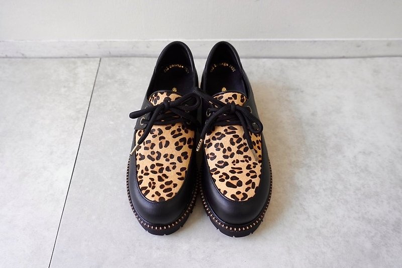Lace-up mocha shoes with ultra-light tank sole and leopard combination/z5542hyo - รองเท้าอ็อกฟอร์ดผู้หญิง - หนังแท้ สีดำ