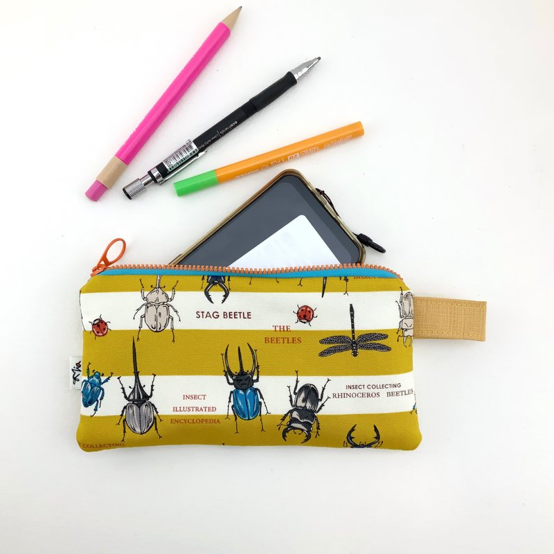 Six-legged creature—pencil bag/mobile phone bag/storage bag - กล่องดินสอ/ถุงดินสอ - ผ้าฝ้าย/ผ้าลินิน 