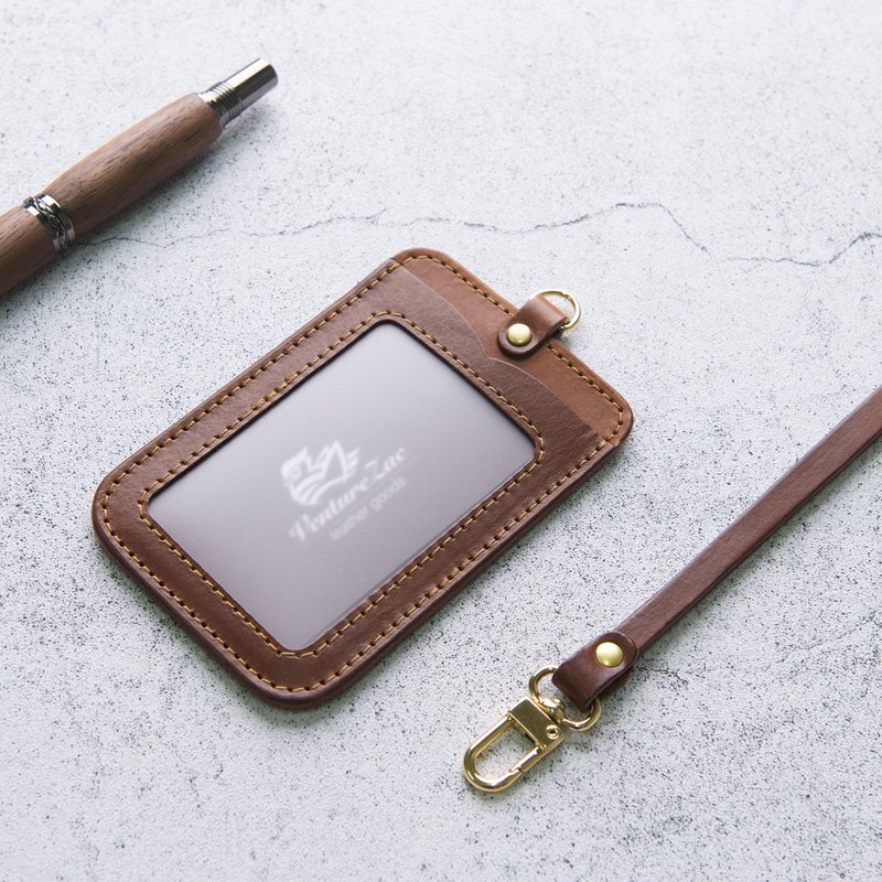 【聖誕禮盒】 直式證件夾 ID Card Holder / 棕 Brown/ 免費刻字 - 證件套/識別證套 - 真皮 