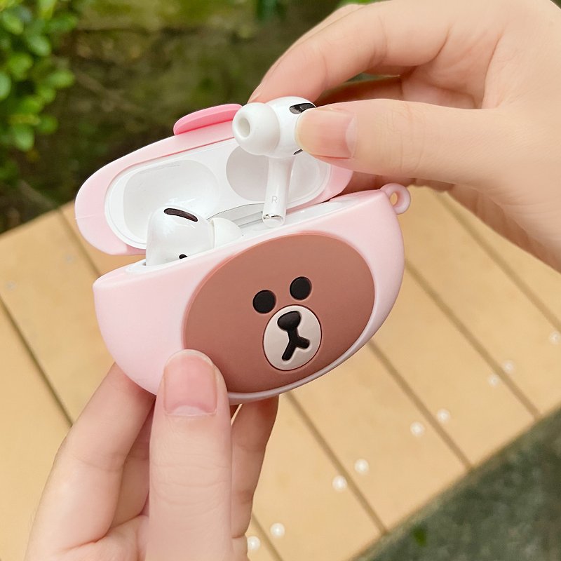 GARMMA LINE FRIENDS AirPods 1st and 2nd Generation / Pro Protective Case Piggy Bear Big - Headphones & Earbuds Storage - Plastic 