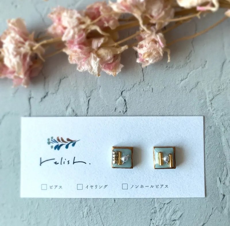 淡い 水色 美濃焼き タイル 金継ぎ ライン ピアス イヤリング ノンホールピアス スクエア 小ぶり 小さい シンプル 四角 ライトブルー ゴールド 金 - 耳環/耳夾/耳骨夾 - 陶 藍色