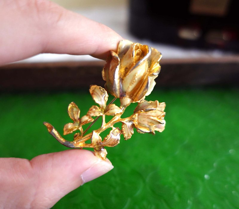 A日本中古鍍金鬱金香花胸針扣針心口針高級二手文青古著珠寶首飾 - 胸針 - 其他材質 金色