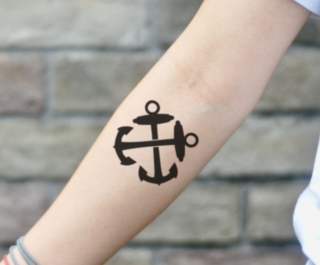 Americas Navy on Twitter Tattoos are more than just ink when youre a  Sailor Do you recognize these crossed anchors on the hand Its the sign  of a Boatswains Mate the Sailors