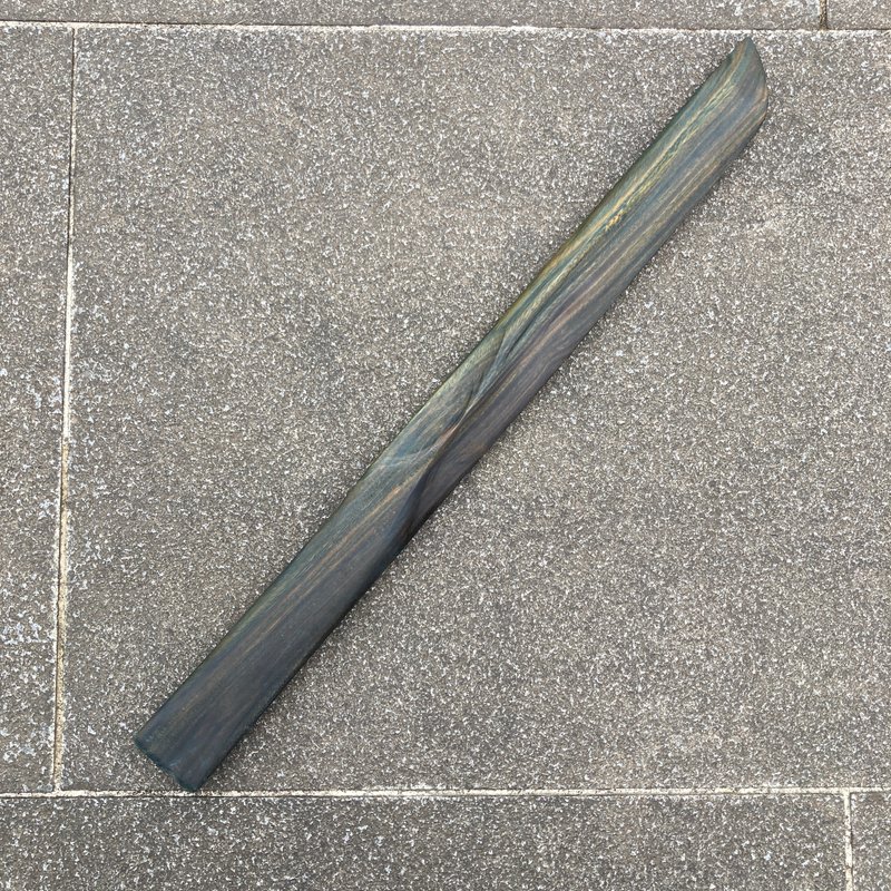 刀鬼ナイフ青江軽火器サバイバルゲーム魔剣ペーパーウェイト木製ナイフナイフを販売しています - 置物 - 木製 グリーン