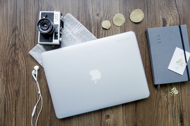 Lucid | 半透明啞面硬殼MacBook Air 13"USB-C (2018-2020) -透明 - 平板/電腦保護殼/保護貼 - 塑膠 白色