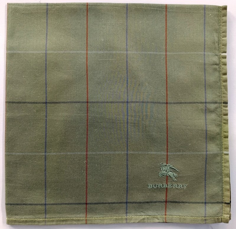 Burberry Vintage Handkerchief Green Pocket Square 19 x 18.5 inches - 手帕 - 棉．麻 卡其色