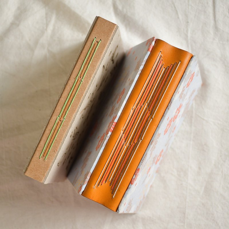 手冊式縫法 | 客製化 手工書 - 書背 - 筆記本/手帳 - 紙 多色