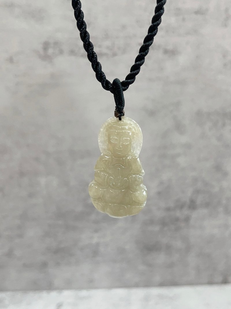 觀音玉石墜 緬甸翡翠 冰糯種 A貨 玉石項鍊 雕刻玉珮 附編織黑繩 - 項鍊 - 玉石 