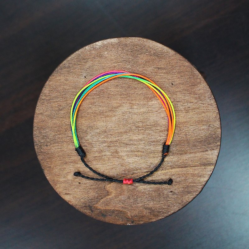 A Little Happiness / waxed bracelet - Bracelets - Wax Multicolor