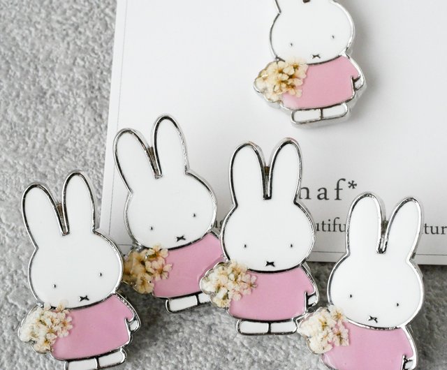 Pinkoi x miffy】ミッフィー押し花ピンバッジ - ショップ schaf バッジ 