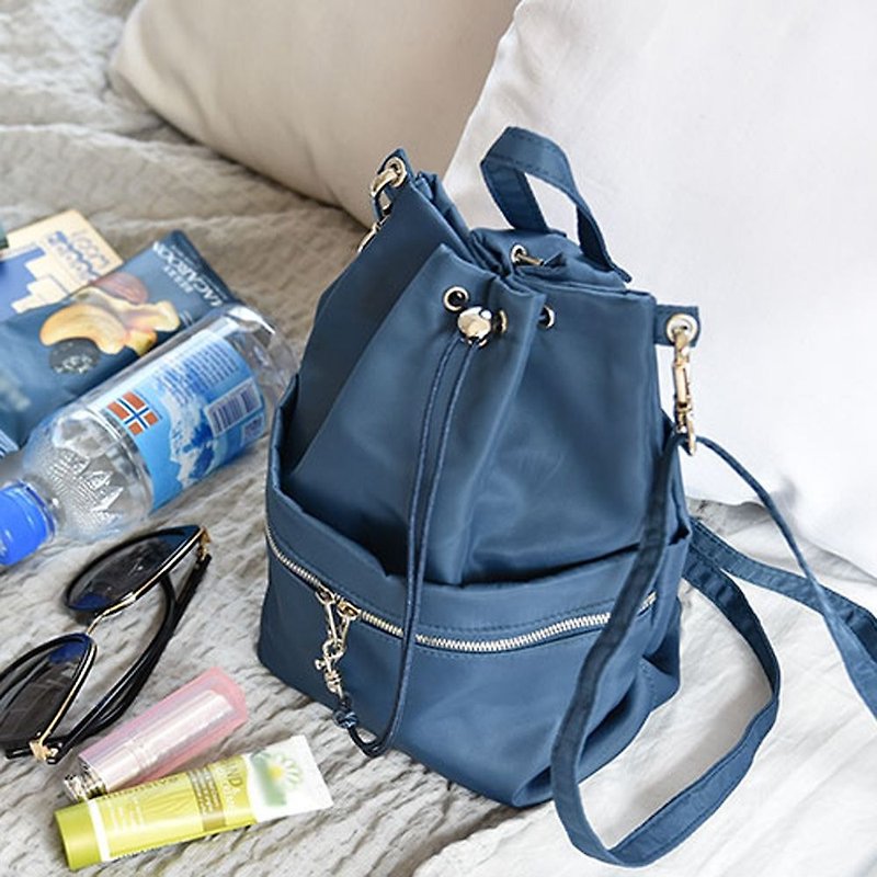 Beautiful holiday storage bucket bag - elegant blue, PPC94911 - กระเป๋าแมสเซนเจอร์ - หนังเทียม สีน้ำเงิน