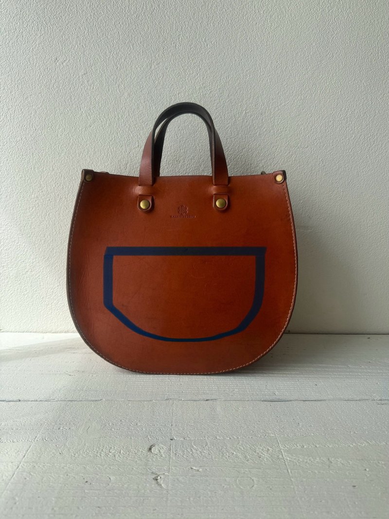 202409232105Added a pocket to the back of one of Jby8's Oda's bags - Handbags & Totes - Genuine Leather Brown