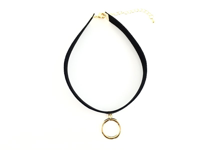 Metal circle necklace (small circle) - สร้อยคอ - วัสดุอื่นๆ สีดำ