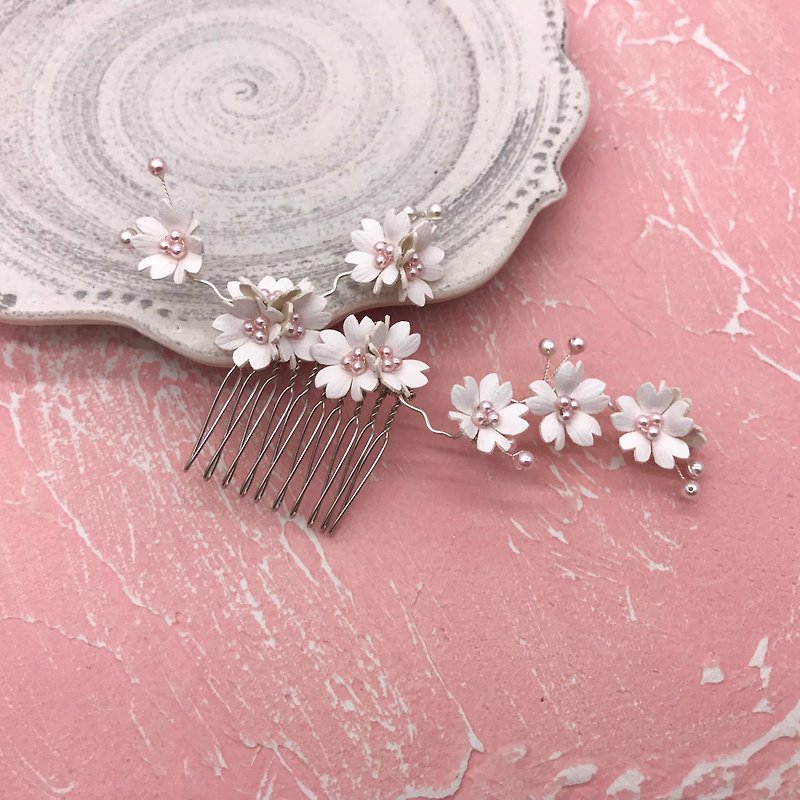 Leather Sakura Pearl Comb - Hair Accessories - Genuine Leather White