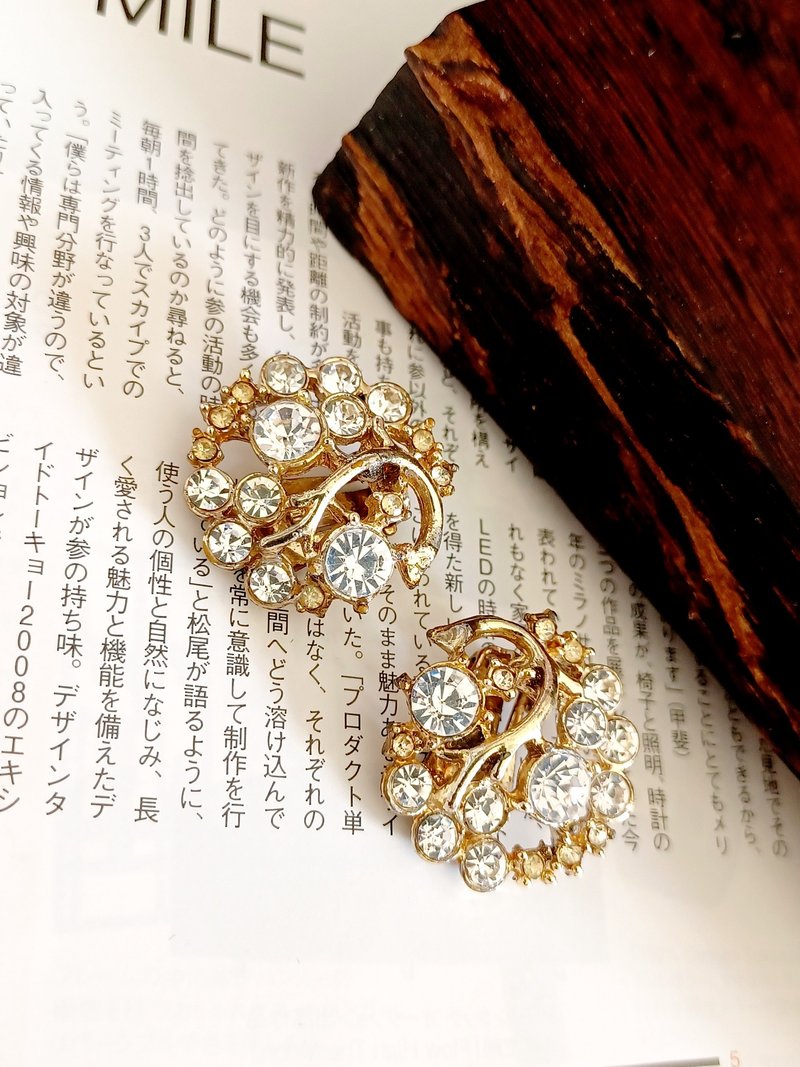 vintage jewelry  典雅纏枝透明萊茵鑽 夾式耳環 - 耳環/耳夾/耳骨夾 - 其他金屬 