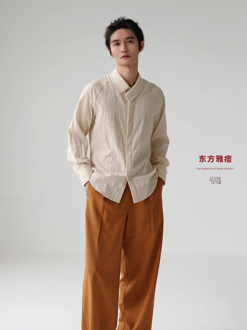 亂山昏 東方雅痞新中式國風原創淺卡其輕薄無感鏤空休閒長袖襯衫 - 男襯衫/休閒襯衫 - 其他材質 