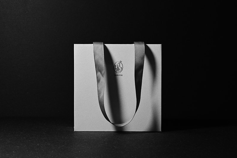 002 Smelt - LUXURY BAG - Handbags & Totes - Paper Silver