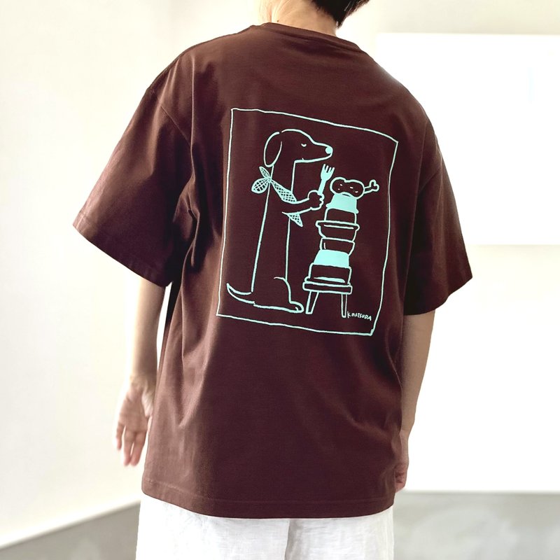 2025新作【ユニセックス】コラボプリント リラックスフィットTシャツ 5色展開【ブラウン】 - 女 T 恤 - 棉．麻 咖啡色
