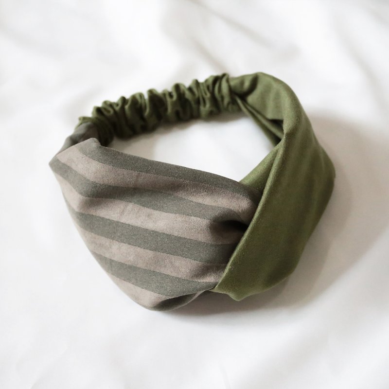 Matcha Melaleuca Send Wide Suede Fleece Headband - เครื่องประดับผม - ผ้าฝ้าย/ผ้าลินิน สีเขียว