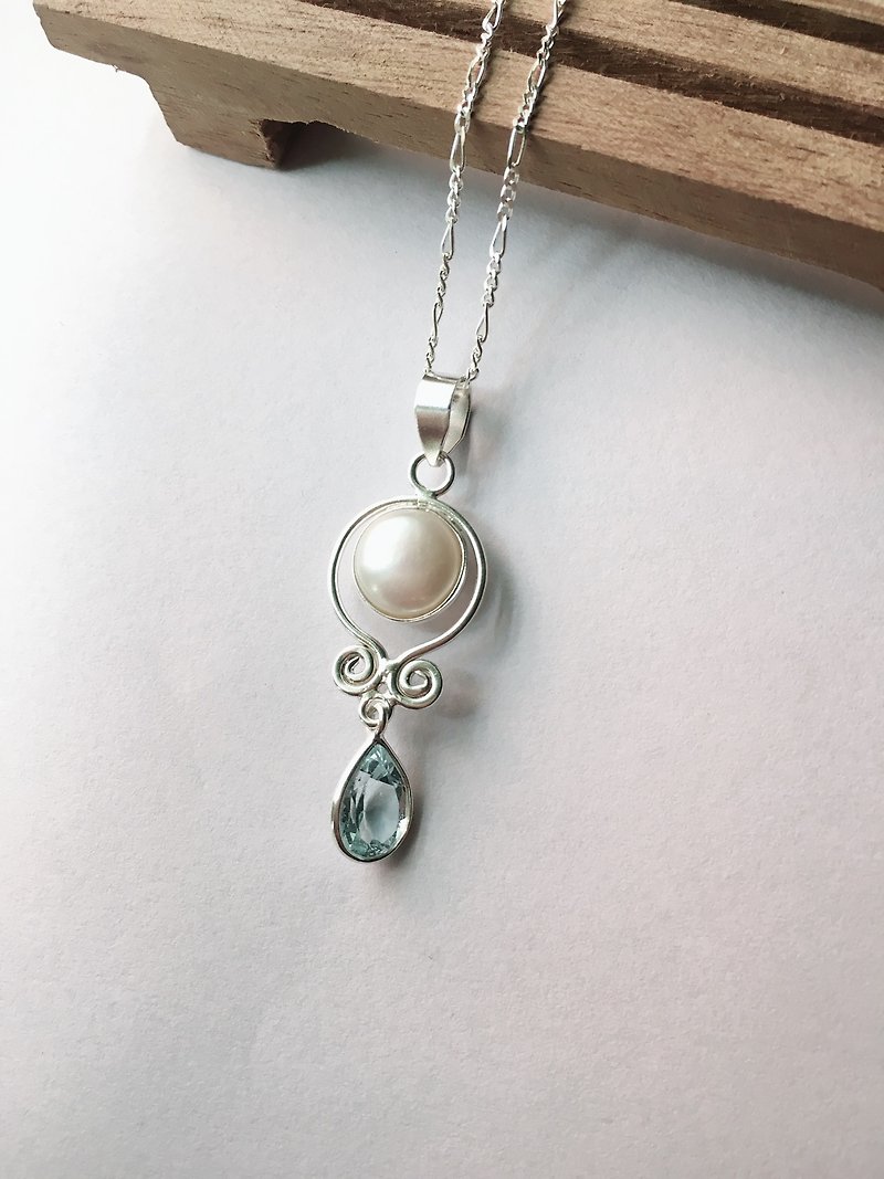 Pearl Topaz Pendant Handmade in Nepal 92.5% Silver - Necklaces - Gemstone 