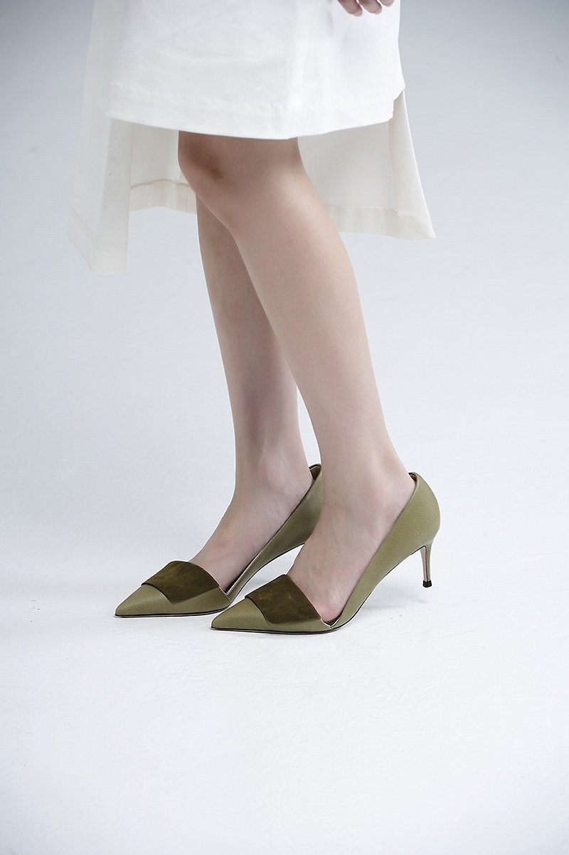 Cut flat mouth, fine leather, high heel green - รองเท้าส้นสูง - หนังแท้ สีเขียว