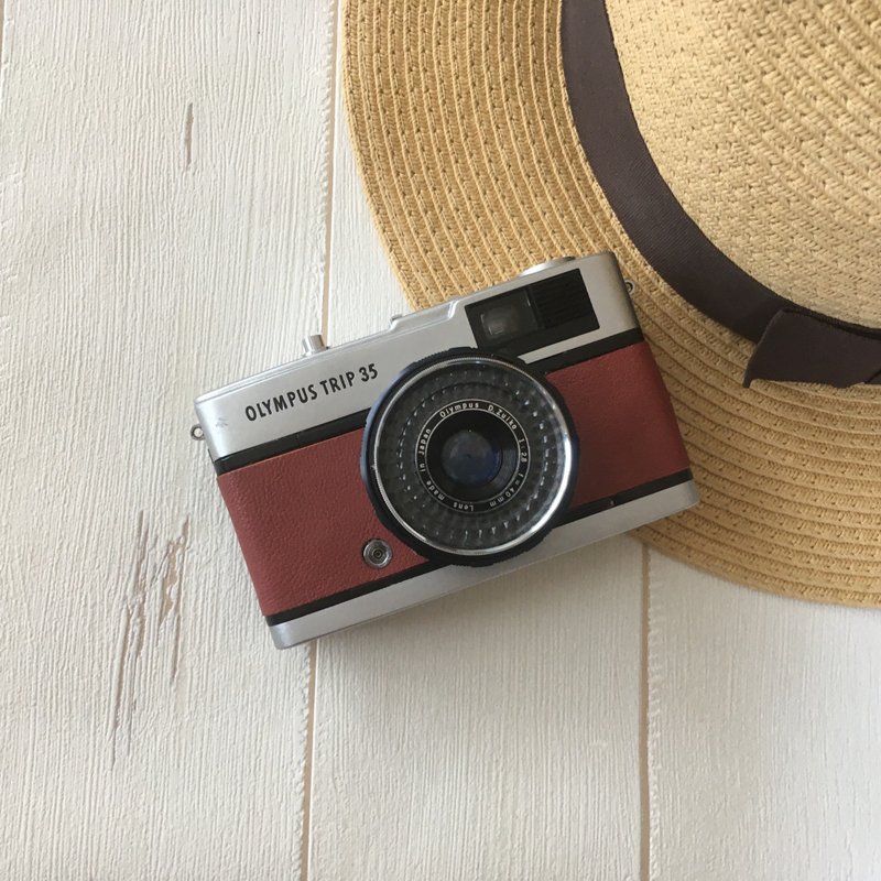 Olympus TRIP 35 Film Camera with  chocolate color genuine leather - กล้อง - โลหะ สีนำ้ตาล