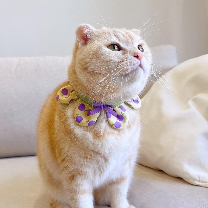 [Cha's Handmade] Grape Mini Petal Collar Pet Scarf Pet Clothing Cat Dog Collar Clothing - ปลอกคอ - ผ้าฝ้าย/ผ้าลินิน 