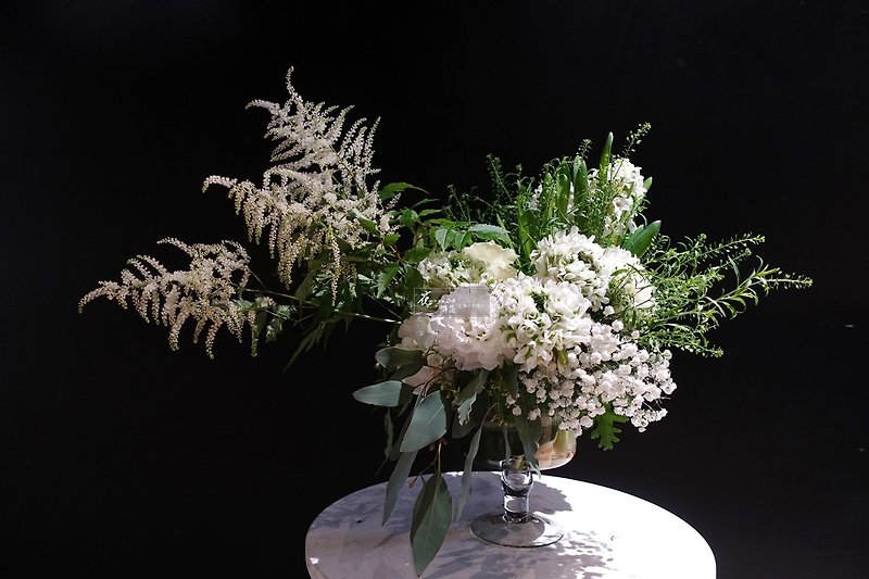美しい女性 - 観葉植物 - 寄せ植え・花 ホワイト
