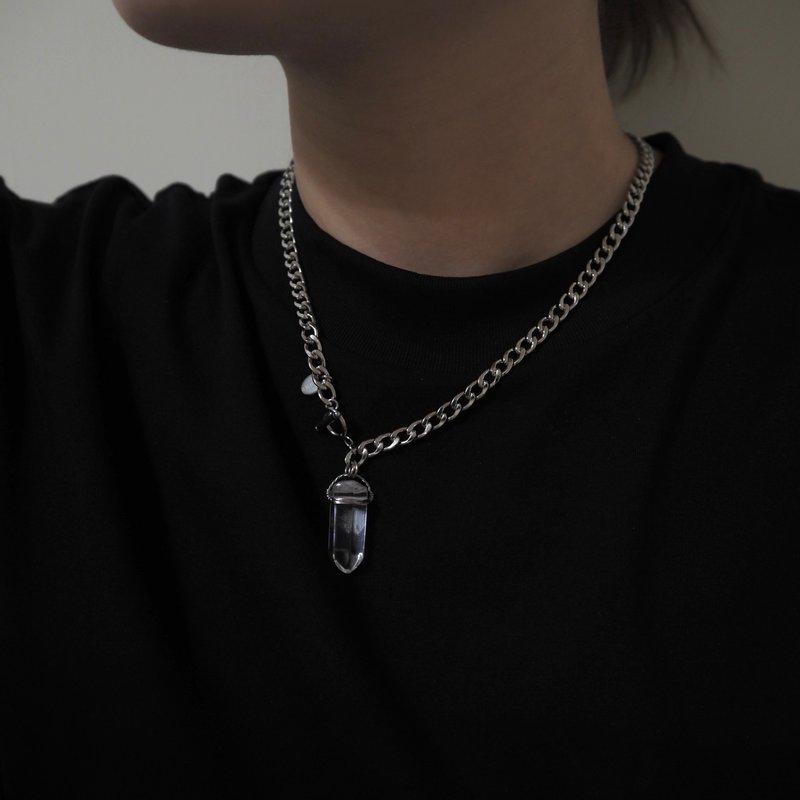 クリアクォーツネックレス キューバンチェーン | 原石クリアクォーツ柱状結晶キューバンチェーン NE-00012 - ネックレス - クリスタル 透明