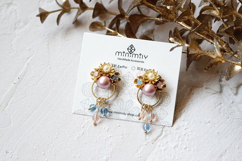 Spring Sakura - Flower Glass Bead Earrings - ต่างหู - สแตนเลส สึชมพู