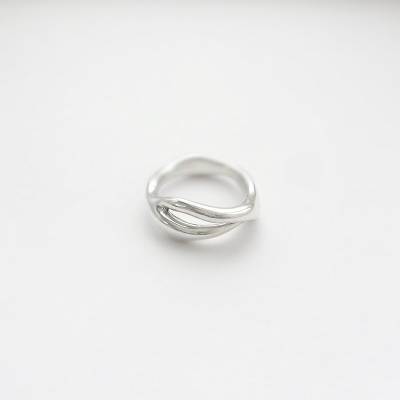Free growth-sterling silver ring - แหวนทั่วไป - โลหะ สีเงิน