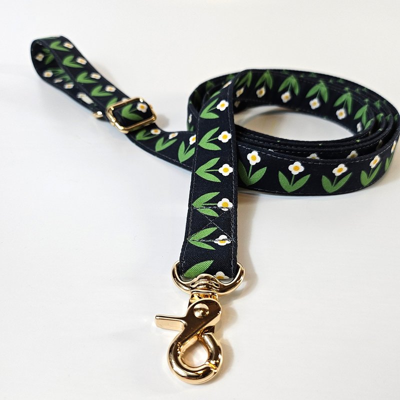 Dodo Flower Dark Navy | Patterned Fabric Dog Leash - 項圈/牽繩 - 棉．麻 白色