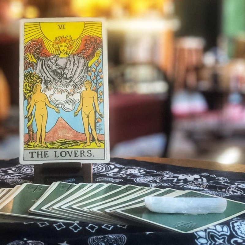 Find an answer (Tarot card reading) - Photography/Spirituality/Lectures - Other Materials 