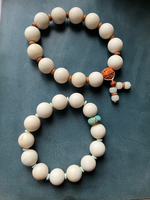 鶏の骨白古翡翠ビーズ紐手持ち数珠/古い物/上質な翡翠の品質