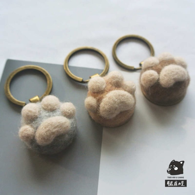 Leg library strength_wool felt meat ball key ring pendant cat paw - Keychains - Wool Multicolor