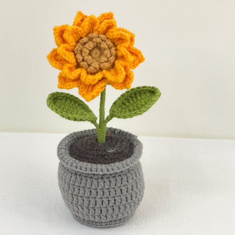 Knitted sunflower small potted plant - Items for Display - Other Man-Made Fibers 