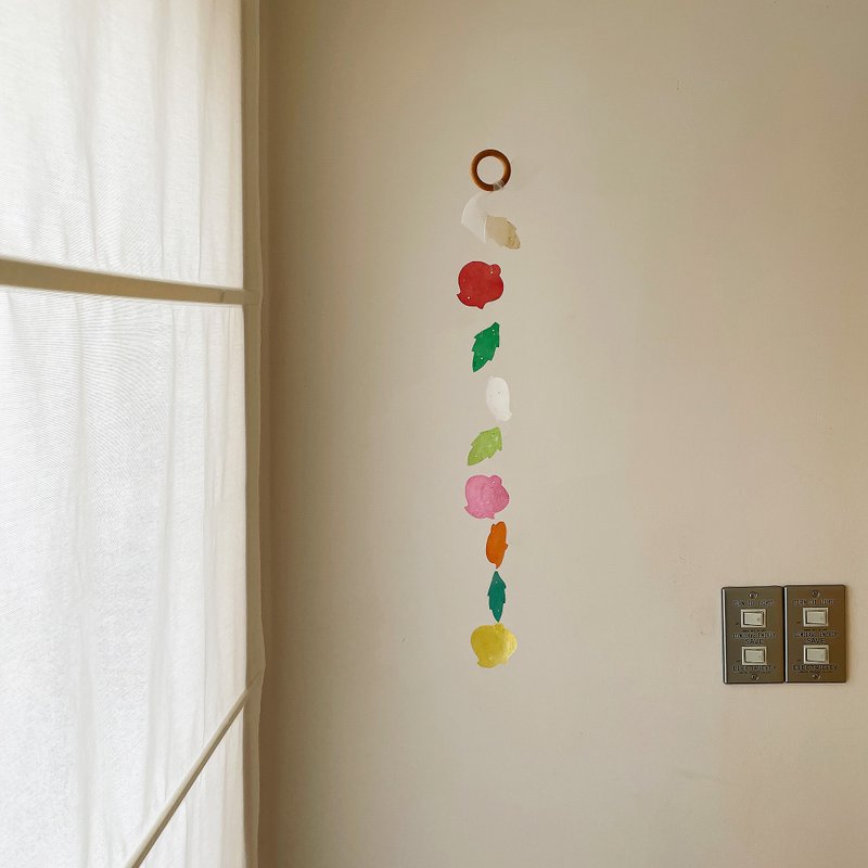 PRE-MADE | Stationery Tulip _Tropical Kitsch | Shell Wind Chime Mobile | #1-291 - 壁貼/牆壁裝飾 - 貝殼 多色