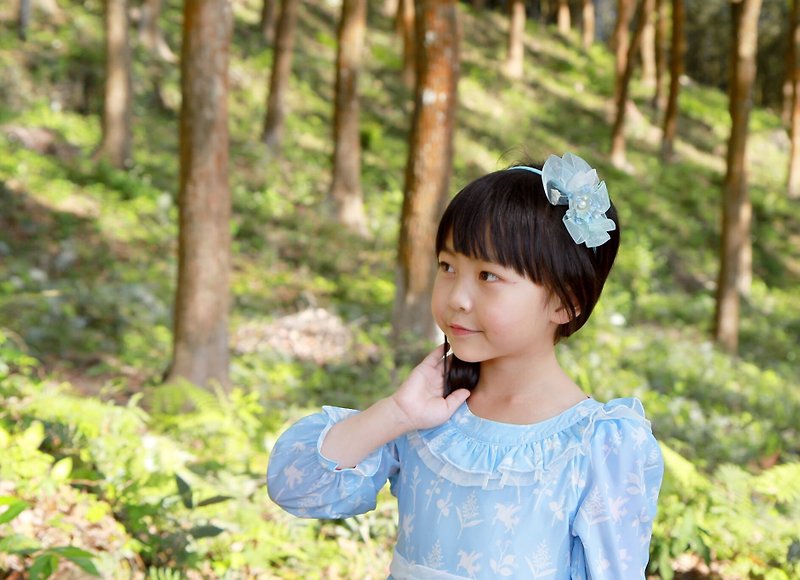 手作りのヘッドドレス子供のヘアバンドブルートルコギキョウ - その他 - シルク・絹 ブルー