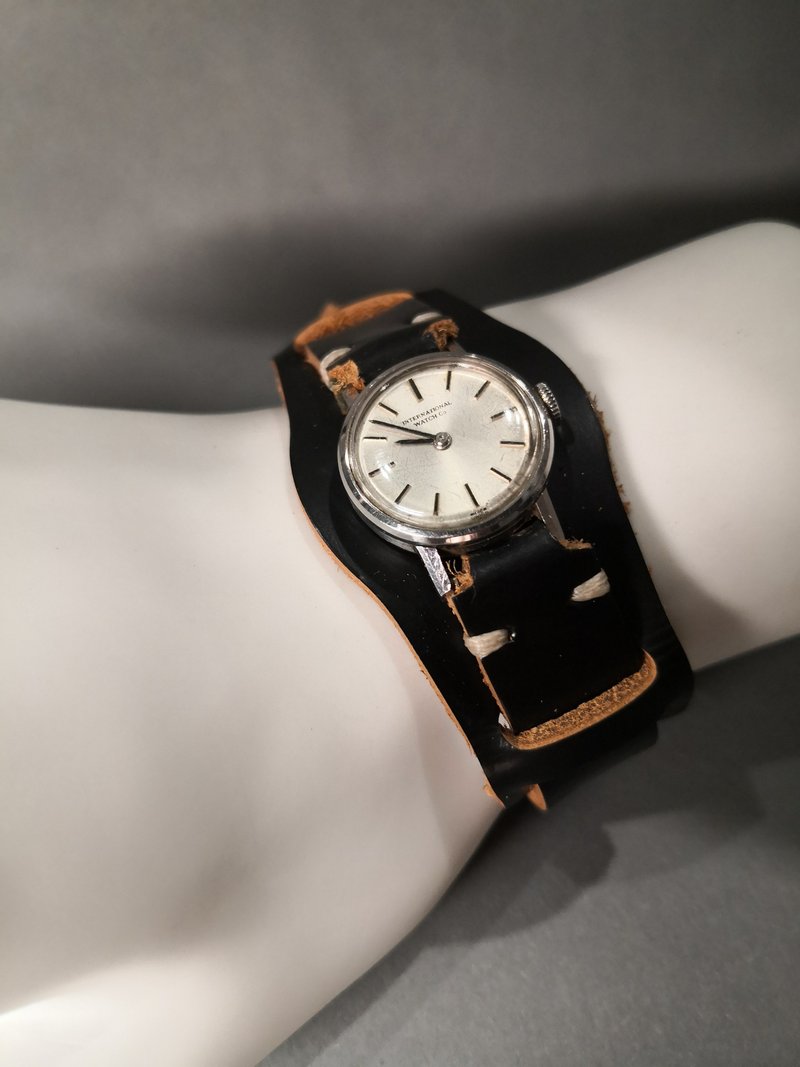 IWC 1960s automatic women's watch/handmade strap/black strap - นาฬิกาผู้หญิง - วัสดุอื่นๆ สีดำ