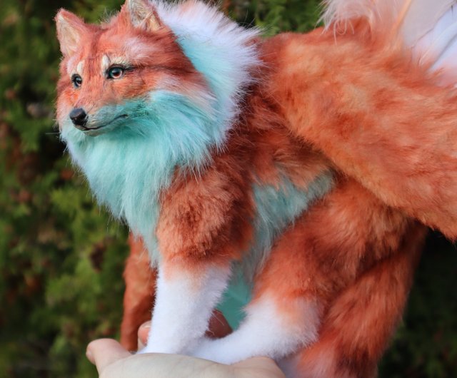 翼のある狼の動物のアートドールのぬいぐるみ、ポーズをとれる