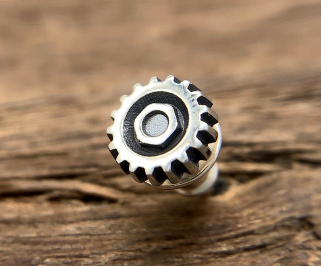   シルバー925 ギアピアス ギア/シルバー925 ピアス/片耳用/シンプル/シルバーアクセサリー