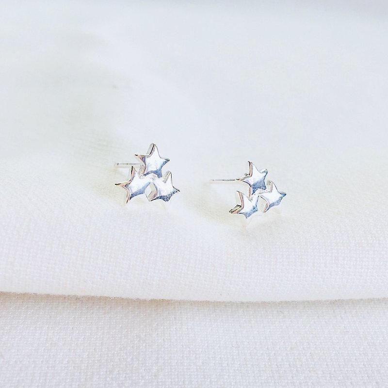 Starry S925 Sterling Silver Earrings Allergy Free - ต่างหู - เงินแท้ สีเงิน